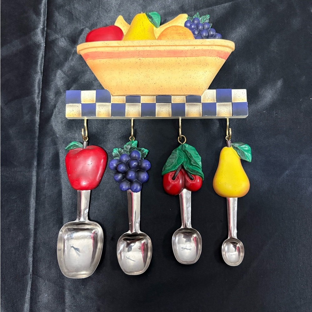 Hanging Fruit Themed Measuring Spoon Set